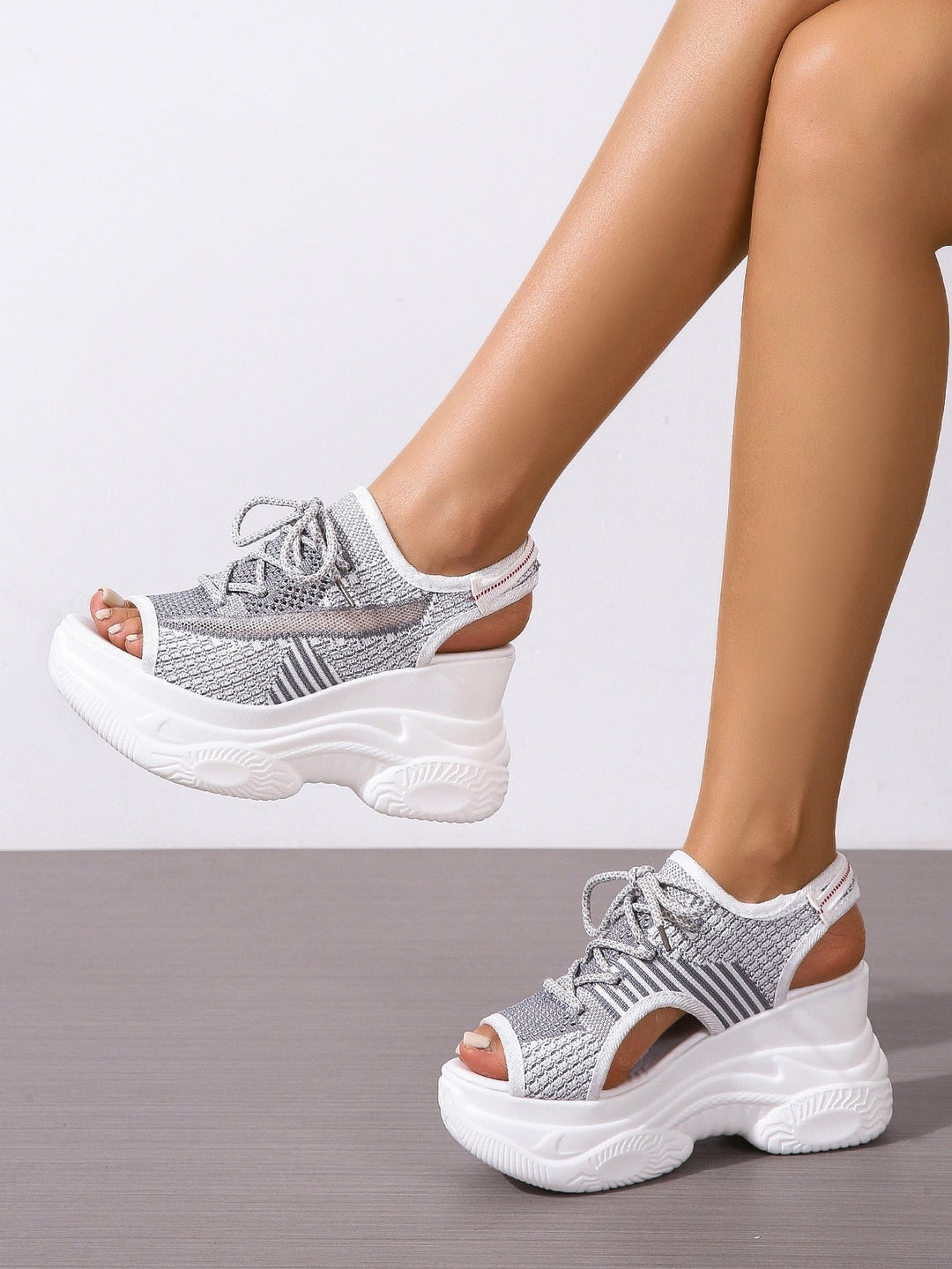KAMI – ORTHOPÄDISCHE SANDALE-SNEAKER