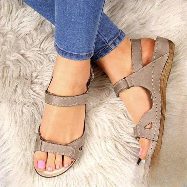 OAKLEY – OFFENE SANDALE