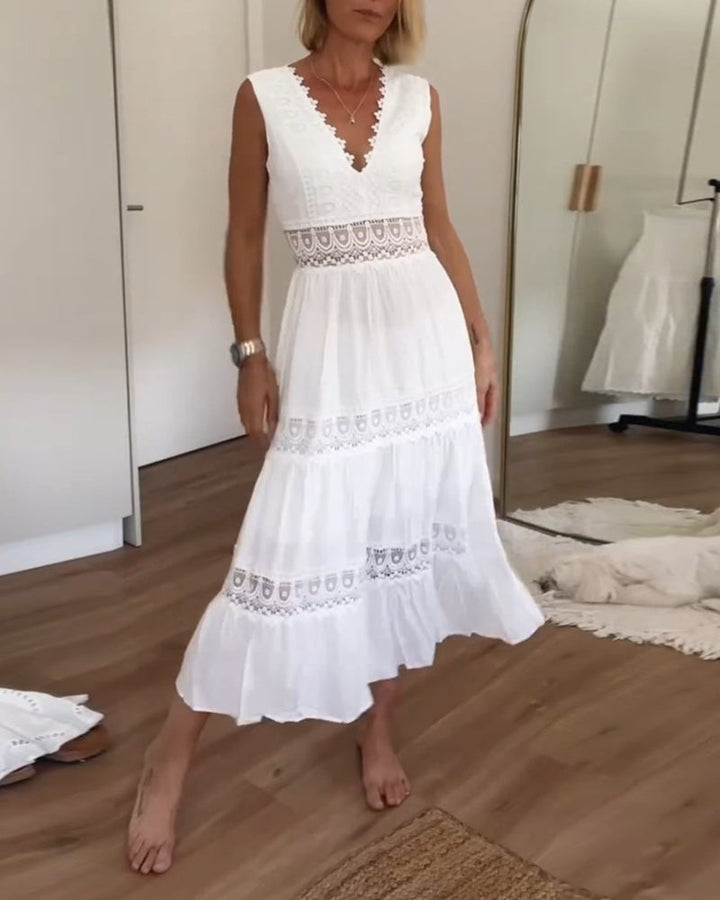 ALMA – SPITZENKLEID MIT V-AUSSCHNITT