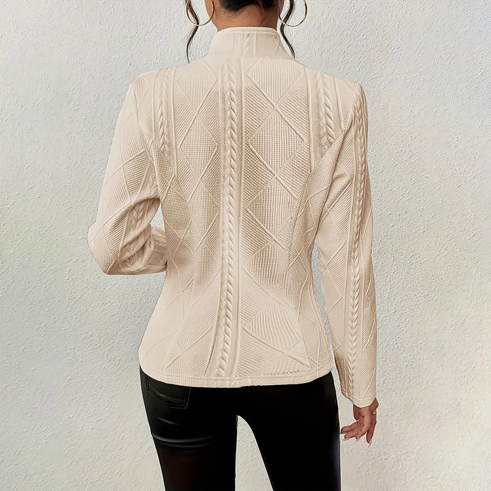 LIVIA – CHICER STRICKBLAZER