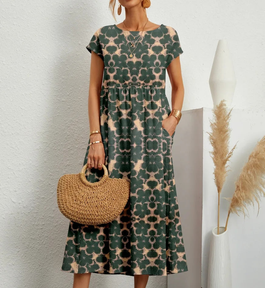 SOLE – FIGURBETONTES ÄTHERISCHES FLORAL-KLEID