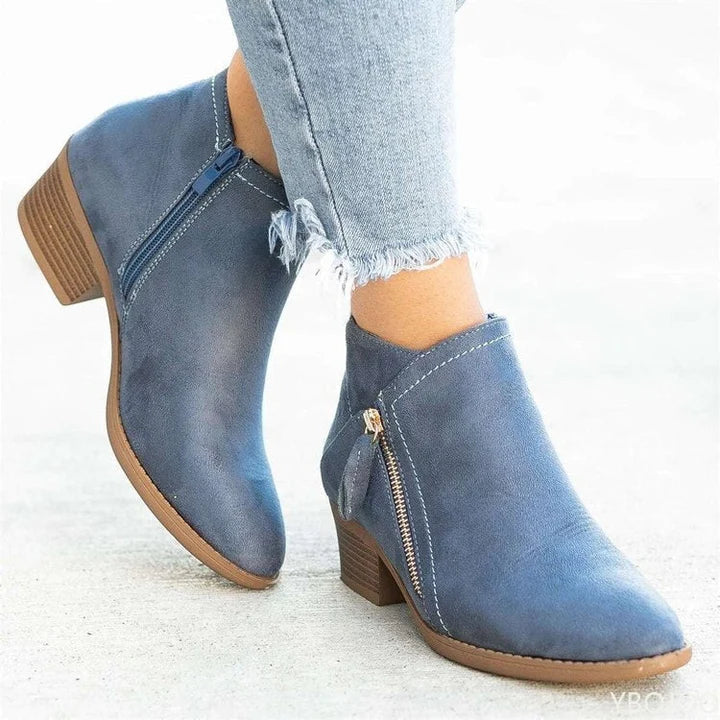 ASTRID – SUEDE STIEFELETTEN