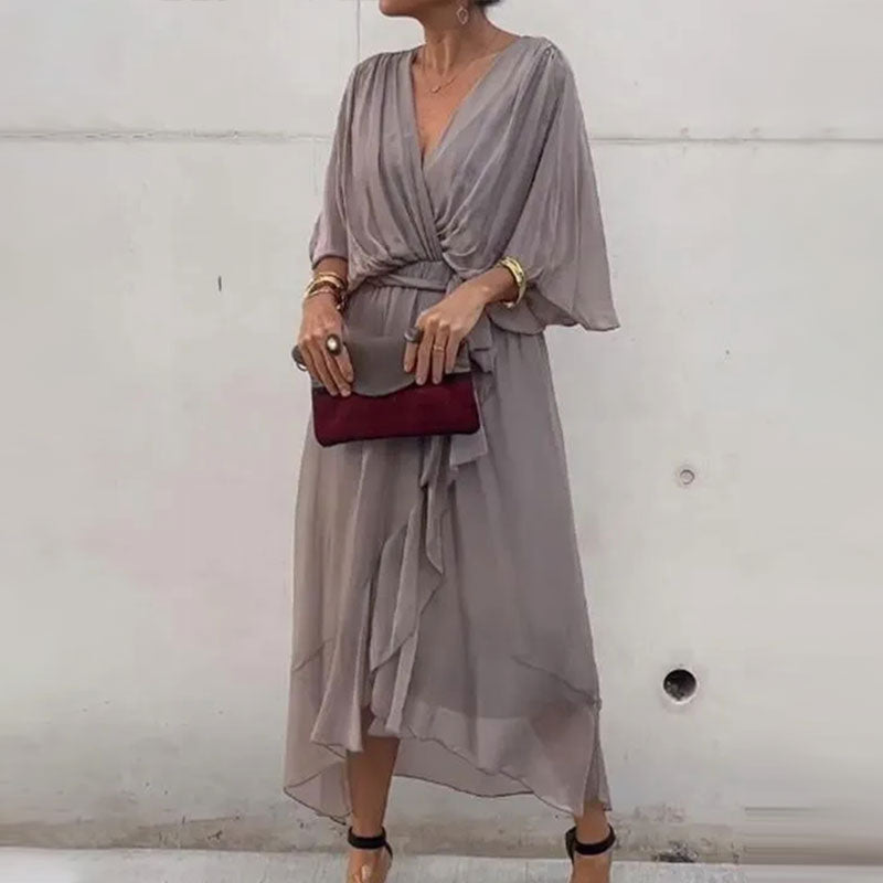 ALINTA – MIDIKLEID MIT V-AUSSCHNITT