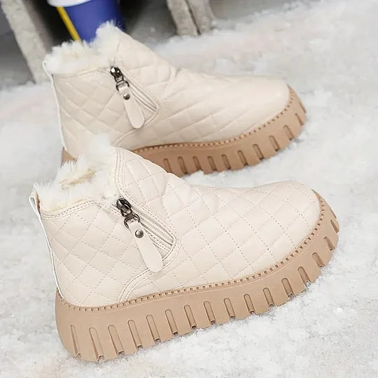 PETRA - STYLISCHE STIEFELETTE