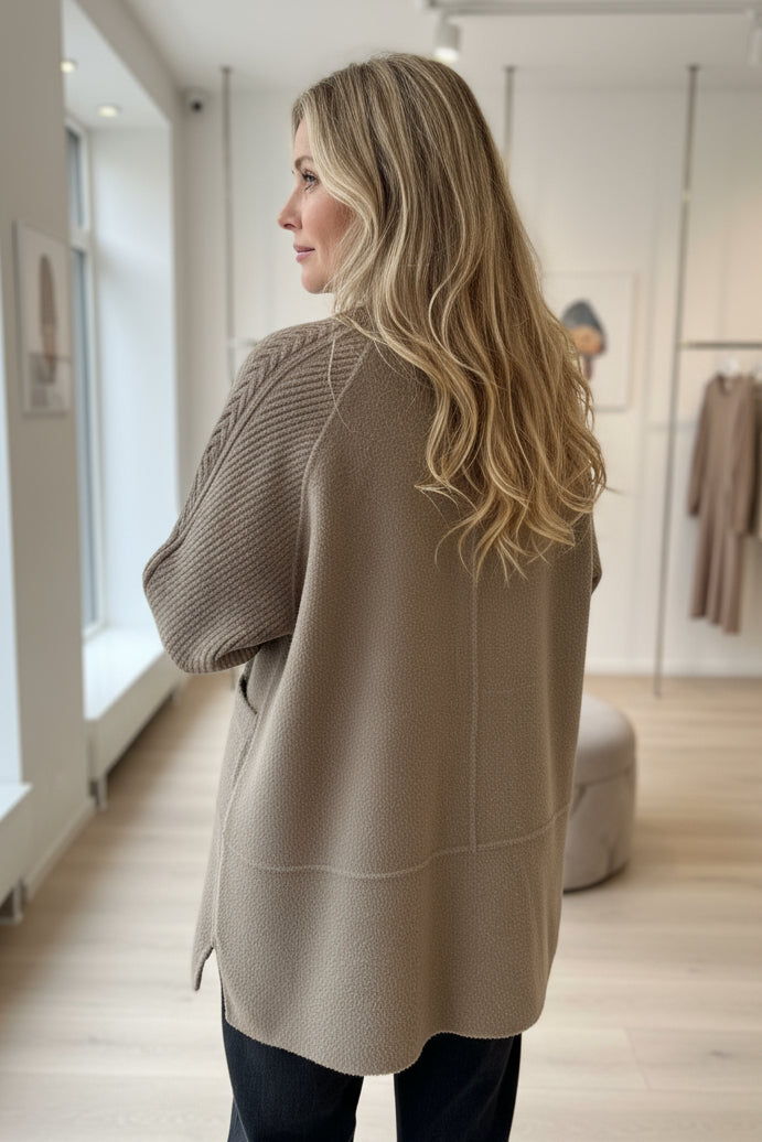 ADELE – MODERNE STRICKJACKE