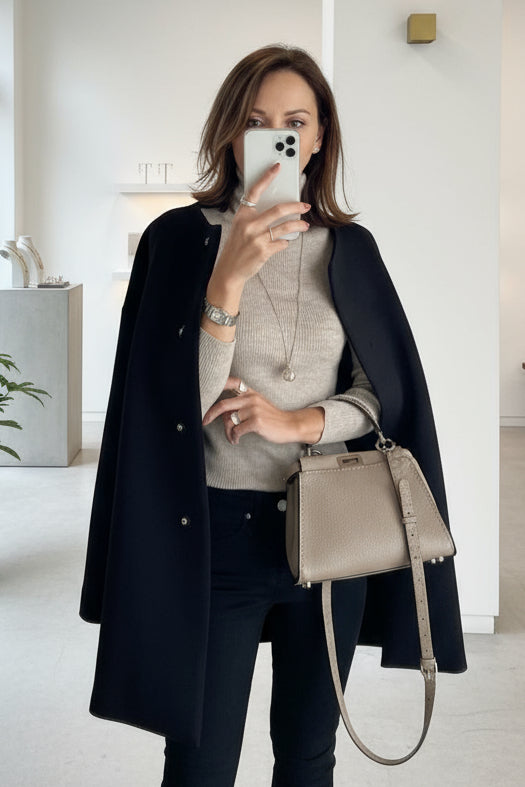 LIA – ELEGANTER GERADLINIGER MANTEL