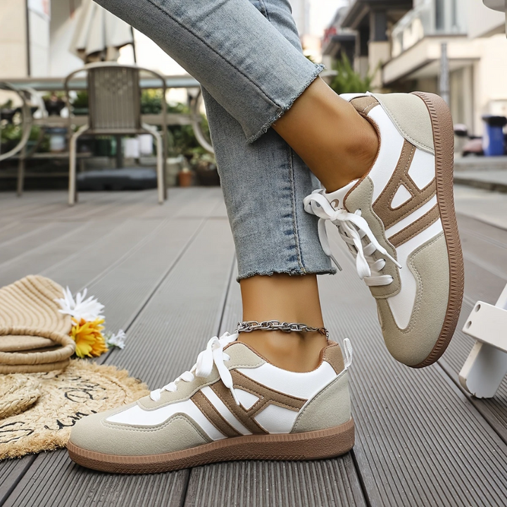 ELARA – STYLISCHE SNEAKER