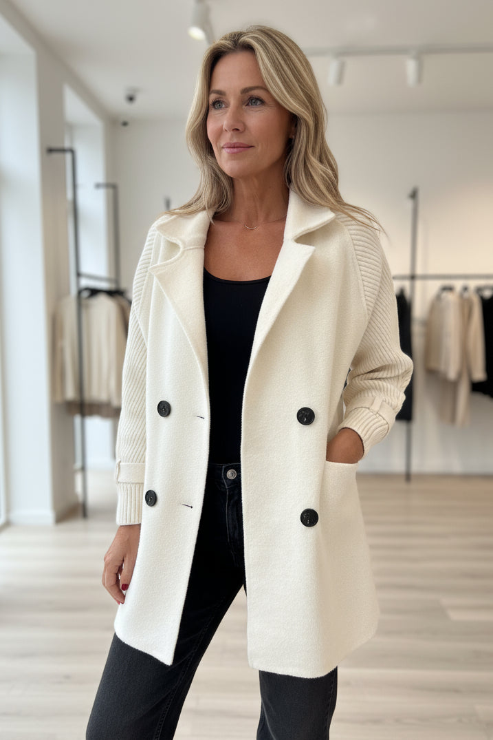 ADELE – MODERNE STRICKJACKE