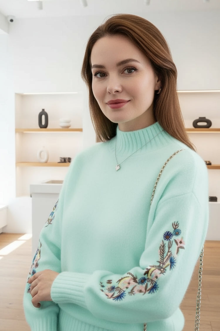 ERIKA – PULLOVER MIT BLUMENMUSTER